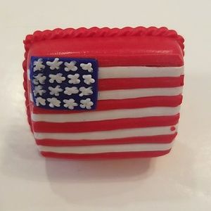 GASOLINE GLAMOUR USA cake ring